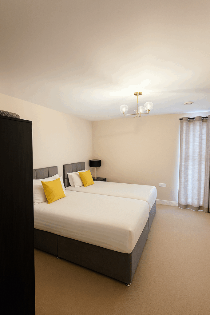 Main room 2 x beds